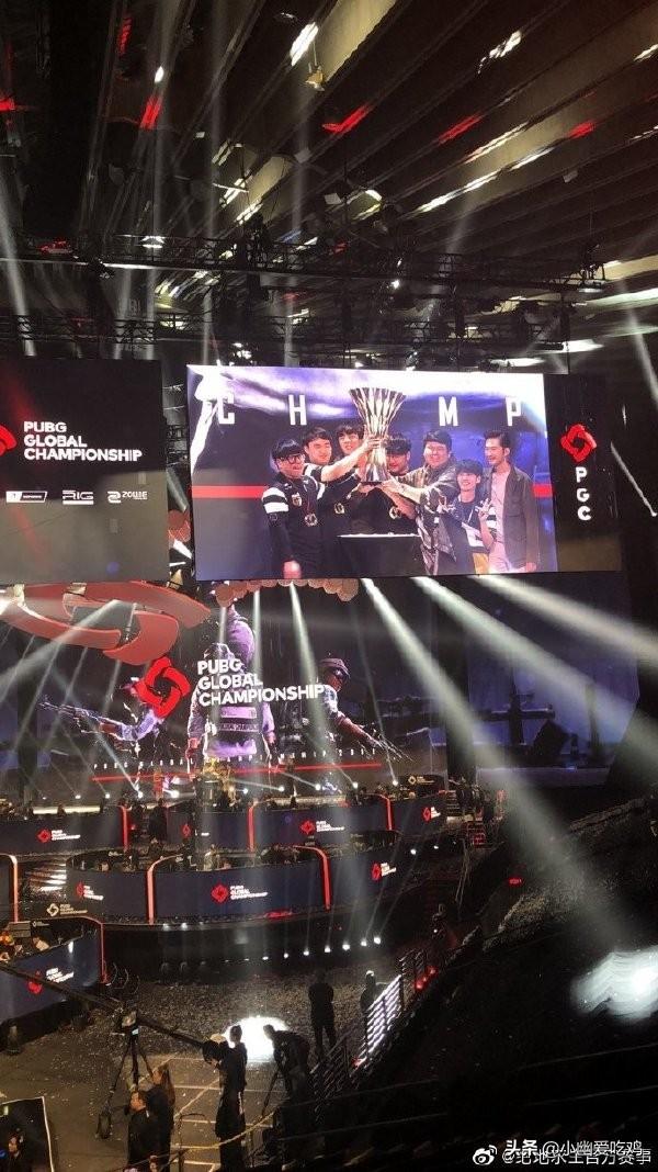 效力多年 效力多年