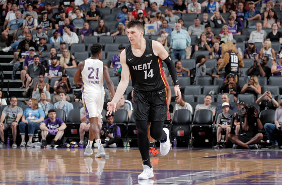 以两枚烟保 以两枚烟保