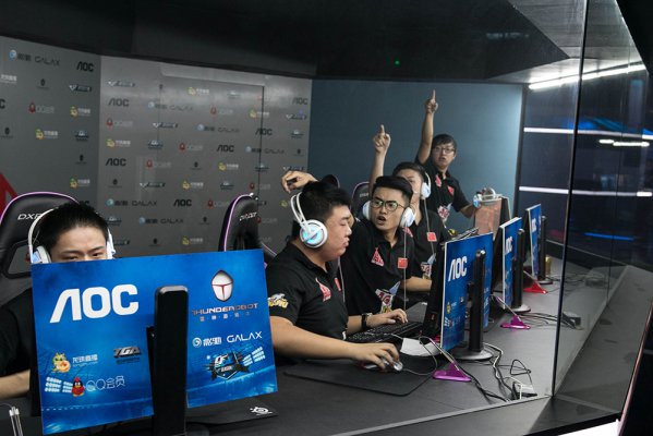 少于对投射 少于对投射